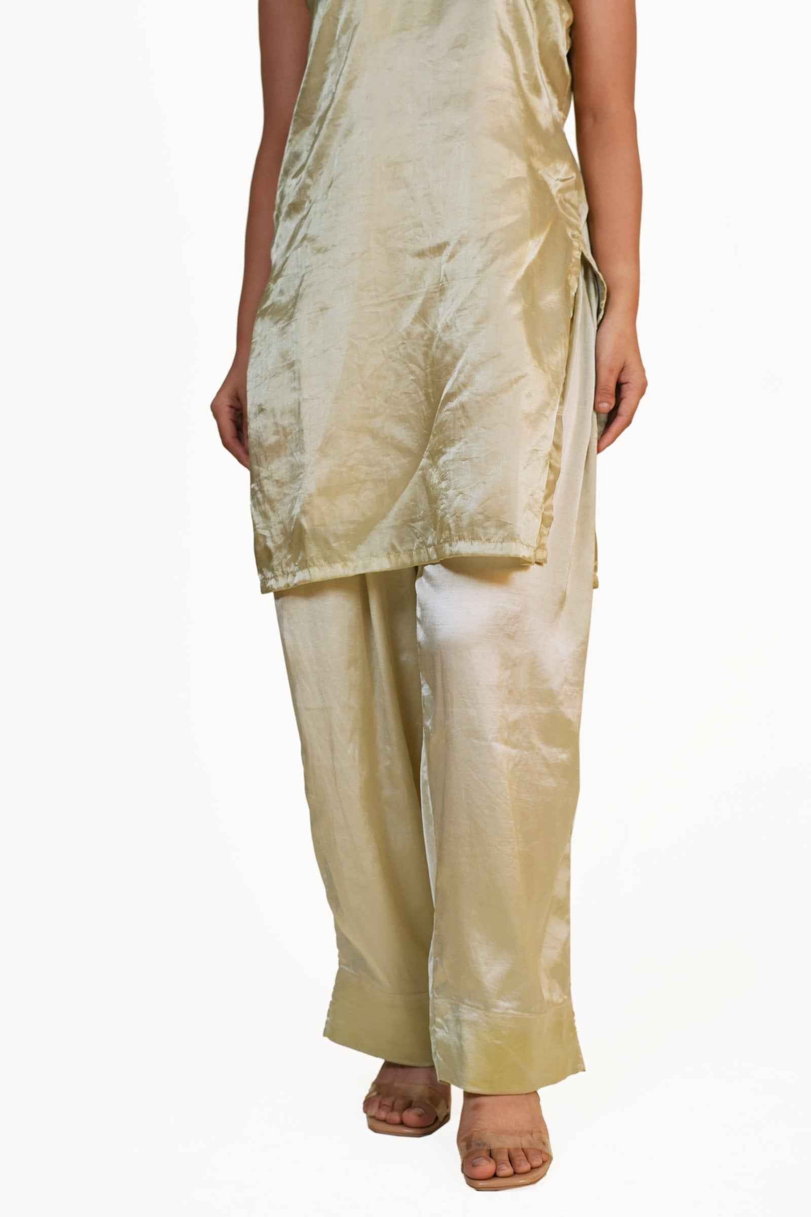 Sleeveless Gold Kurta Set