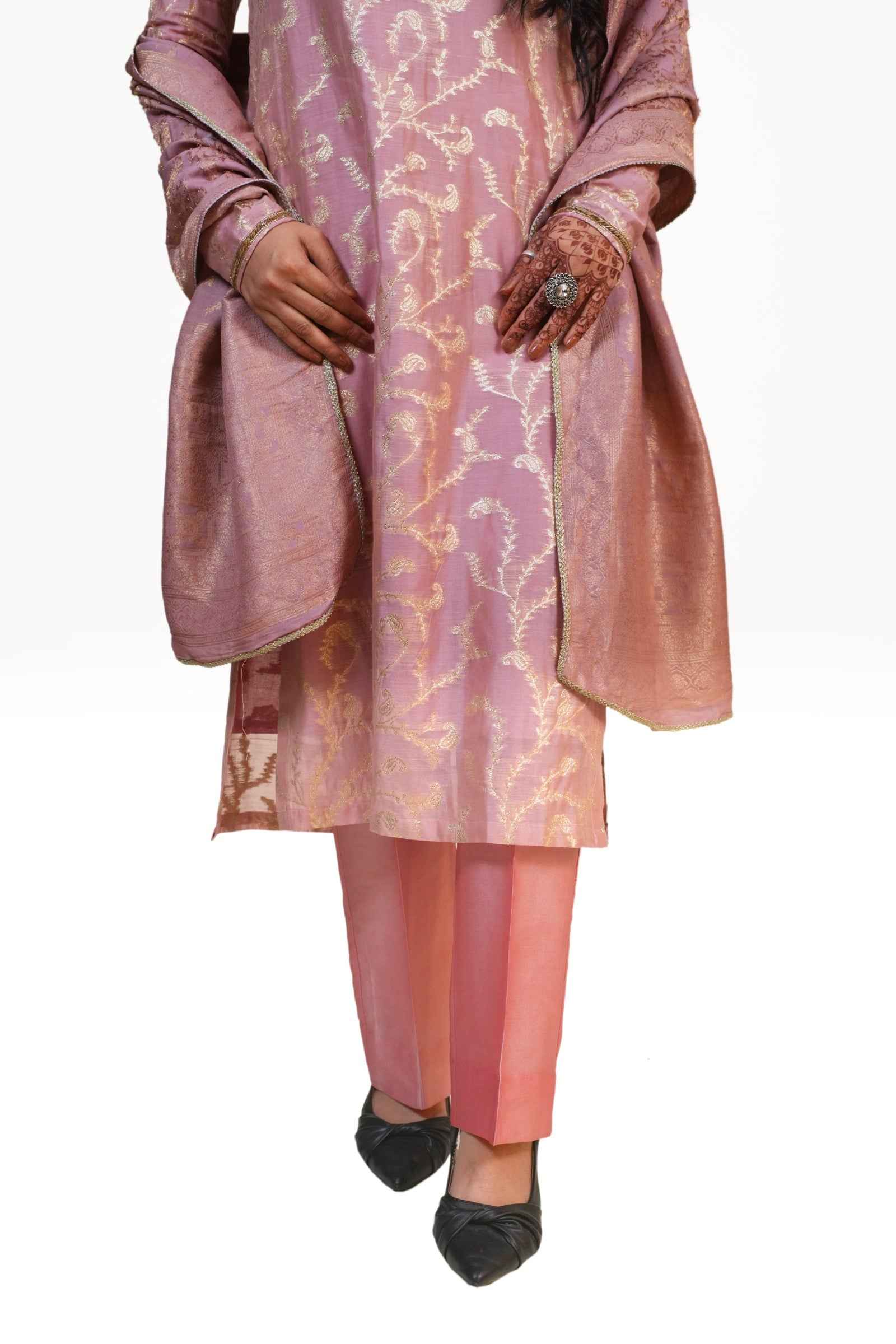 Haya- Pastel Pink Banarasi Suit With Handcrafted Zardozi Embroidery & Banarasi Dupatta