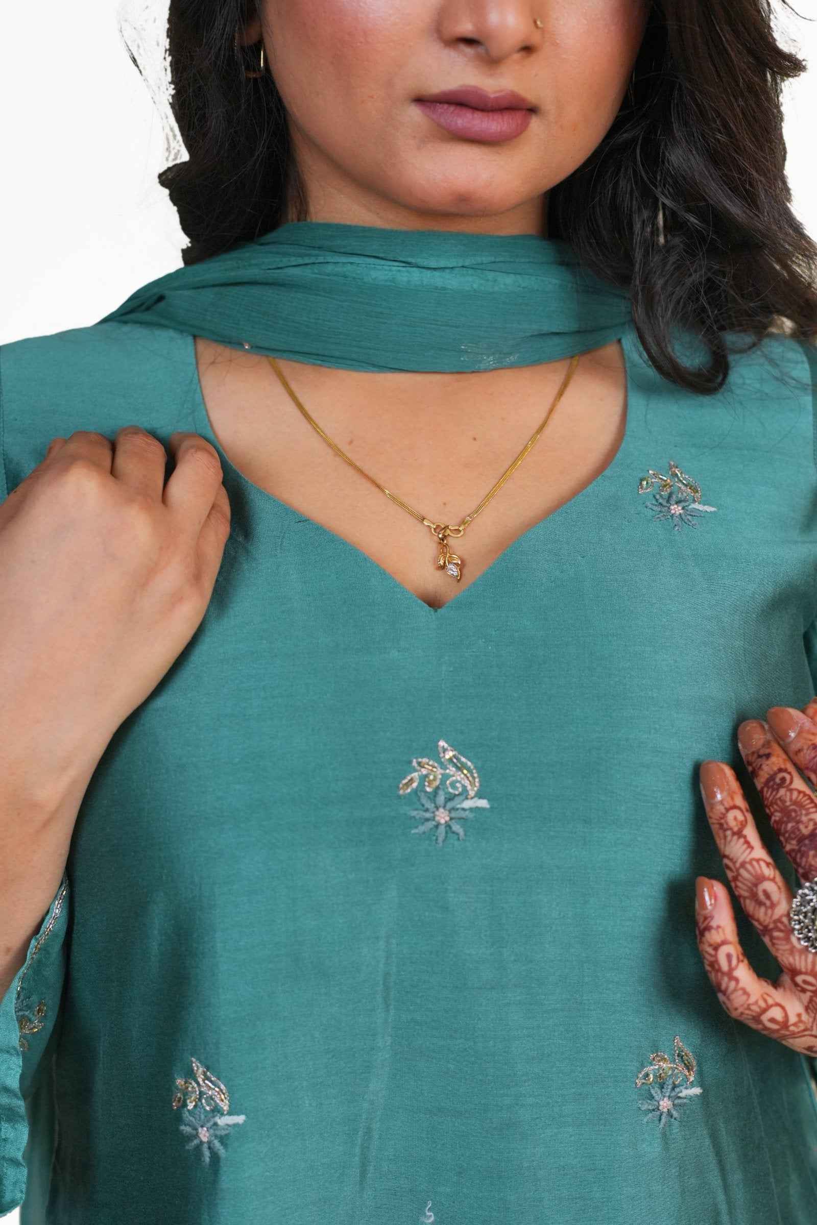 Ziya- Classic Green Silk Threadwork Suit Set