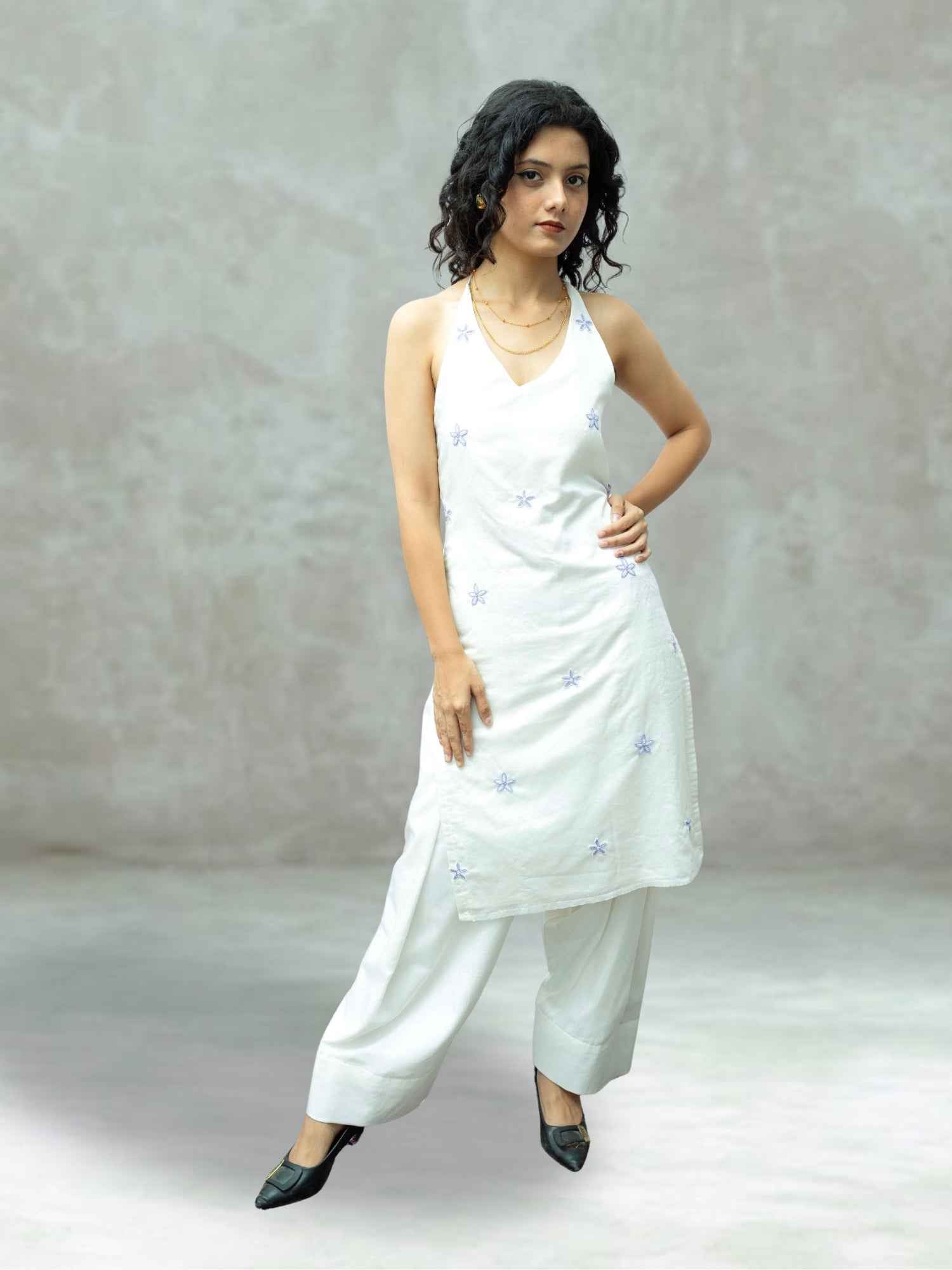 Luxury White Muslin Kurti with Handcrafted Zardozi Embroidery for Women