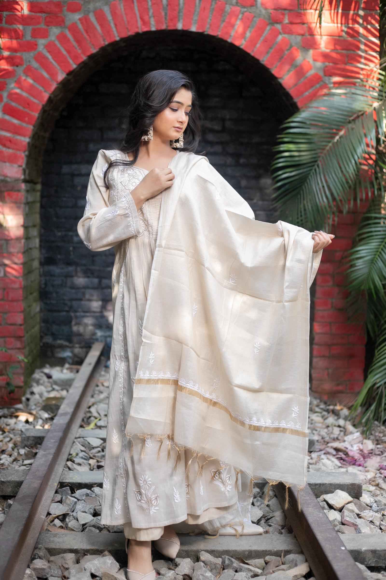 Safina – Classic Ivory Chikankari Kurta Set