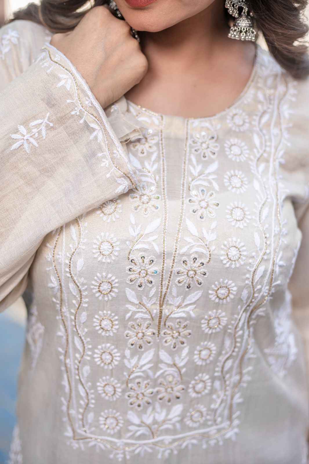 Zarnoor Ivory Chikankari Kurta Set – Beige Hand-Embroidered 2-Piece Suit