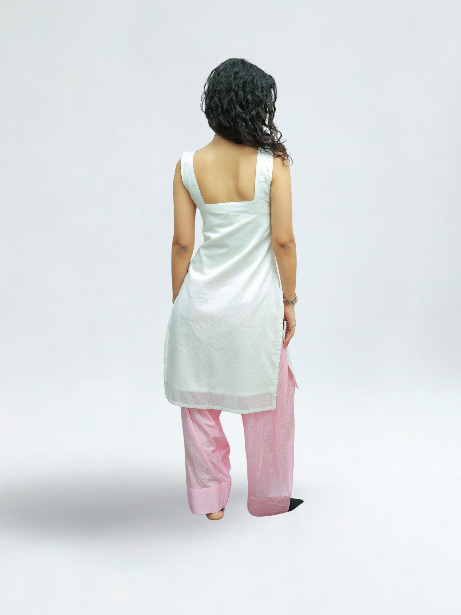 Luxury White Muslin Kurti with Handcrafted Zardozi Work for Women