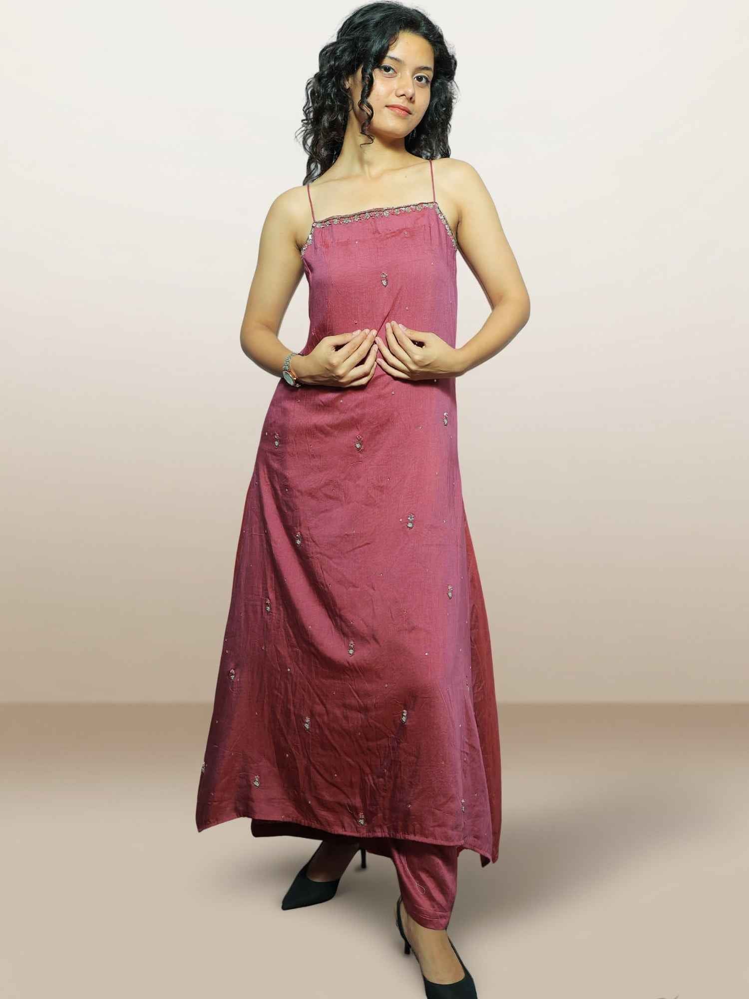 Nawaabiyat A line Strip kurta set with handcrafted Zari zardozi work
