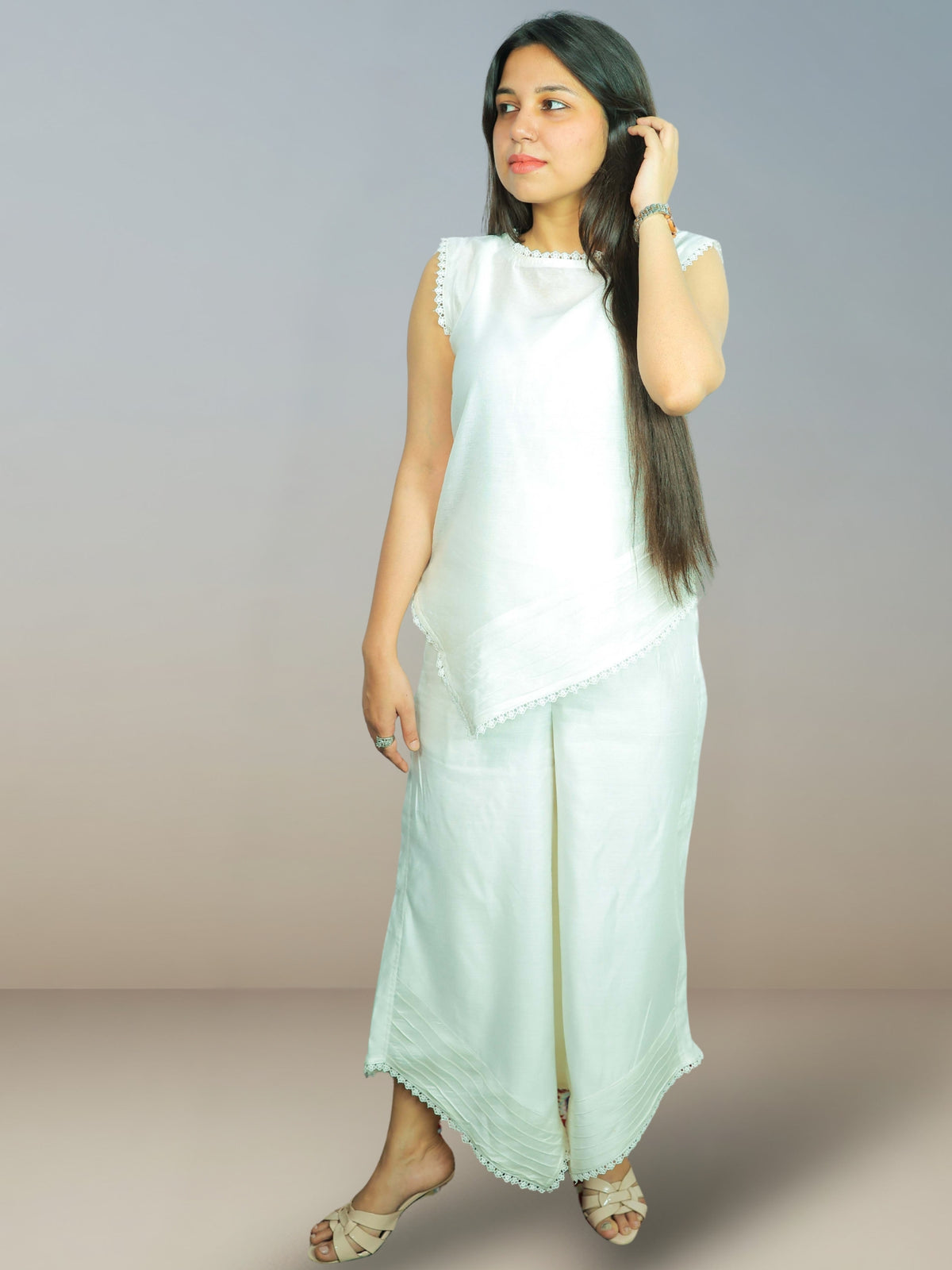 Nawaabiyat Off White Mul Chanderi Co-ord Set with Lace and pintest work for Women