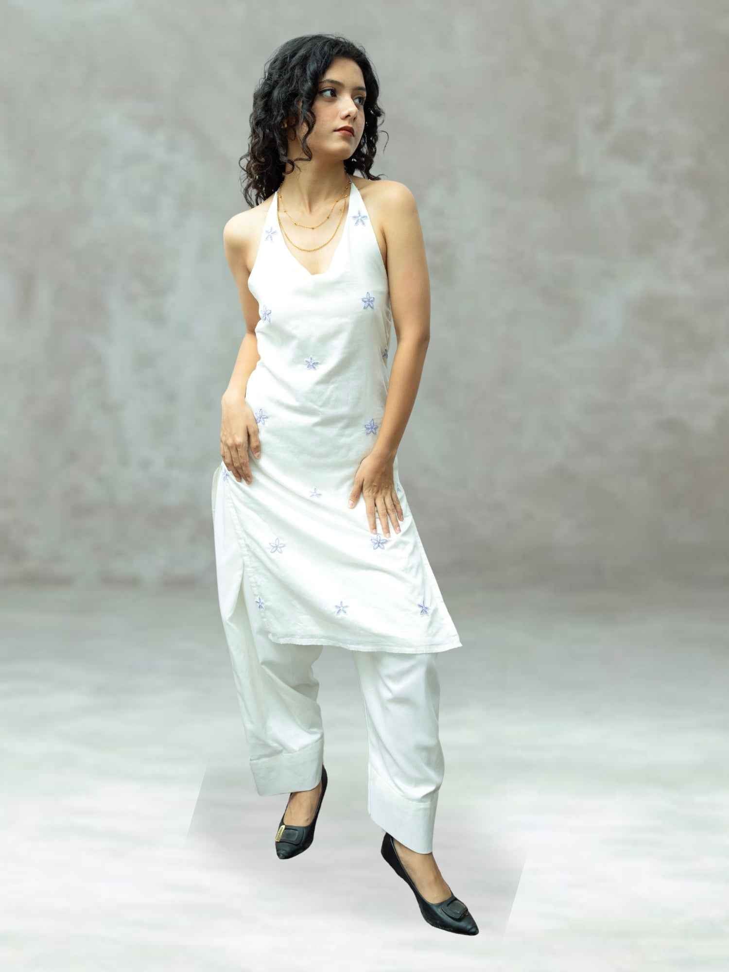 Luxury White Muslin Kurti with Handcrafted Zardozi Embroidery for Women