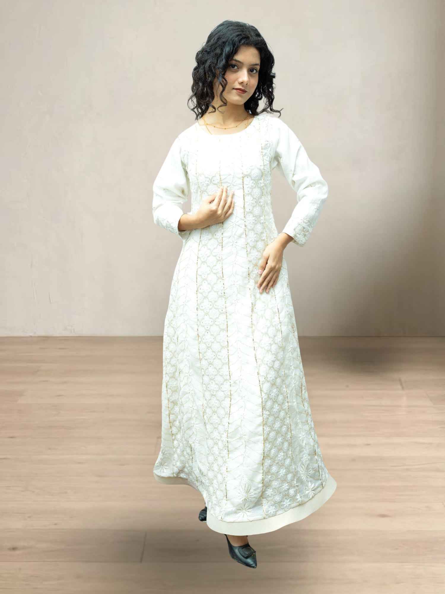 Luxury White Banarasi Mul Chanderi Anarkali Set with Handcrafted Chikankari & Zardozi Work