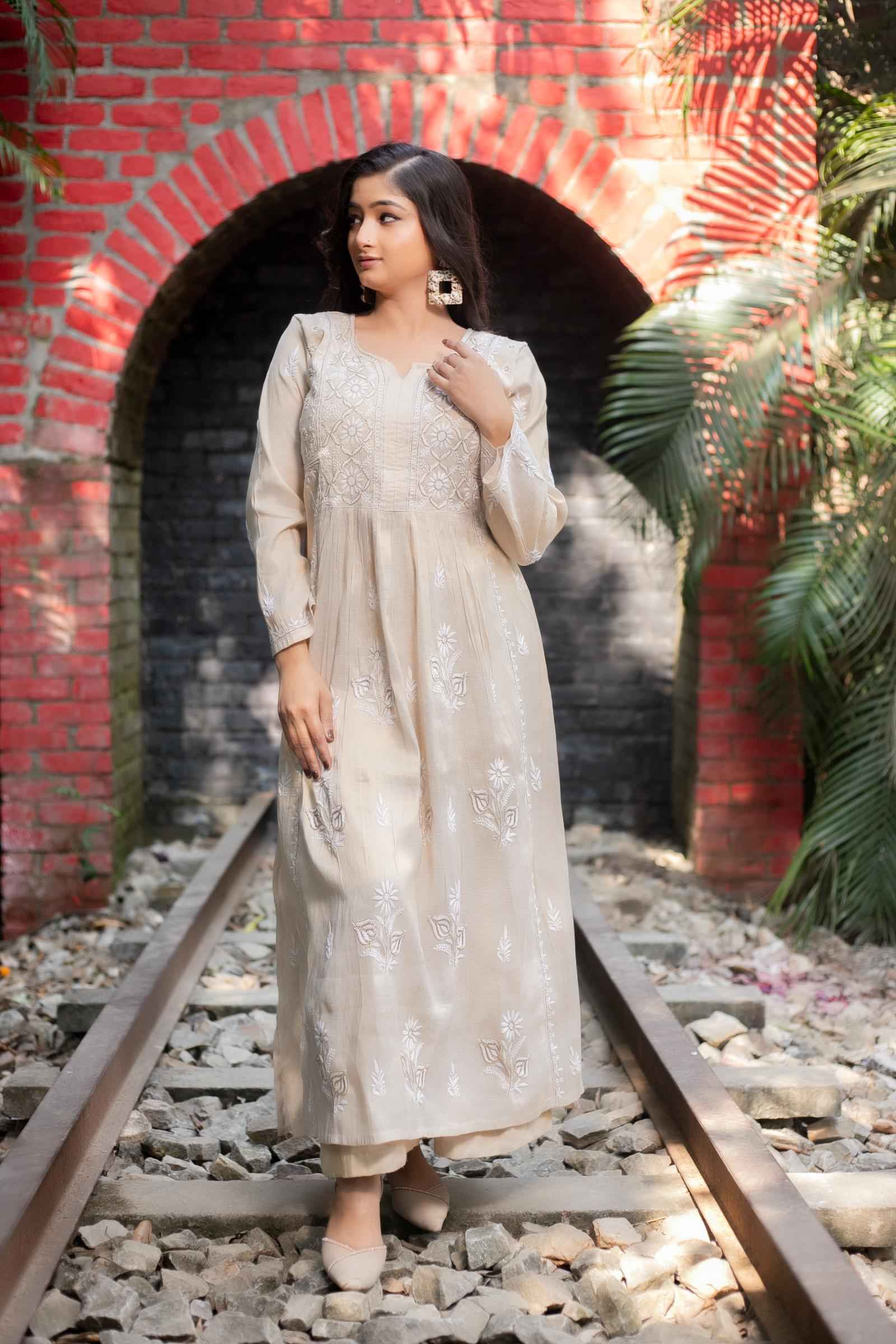 Safina – Classic Ivory Chikankari Kurta Set