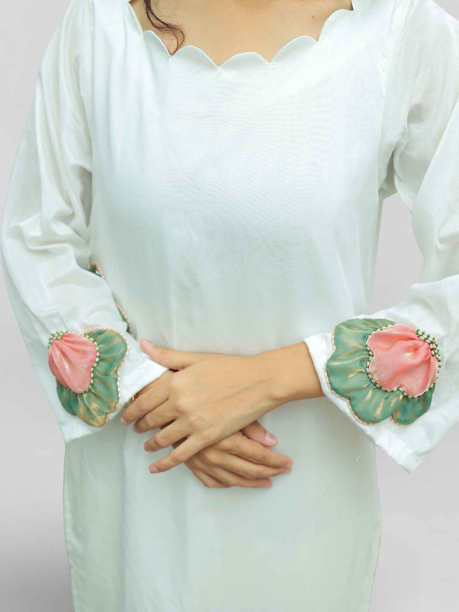 Luxury White Muslin Kurta Set with Handcrafted Zari Patch Work and Pink & Dusty Green Paper Silk Dupatta